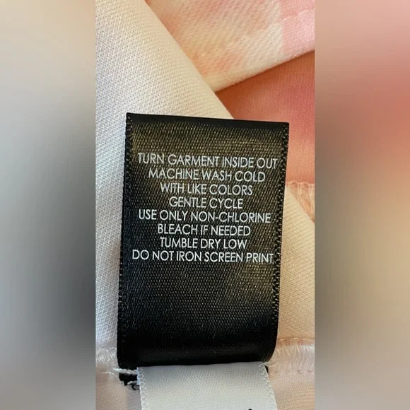 New with tags mini skater scuba set TORRID - Picture 9 of 9